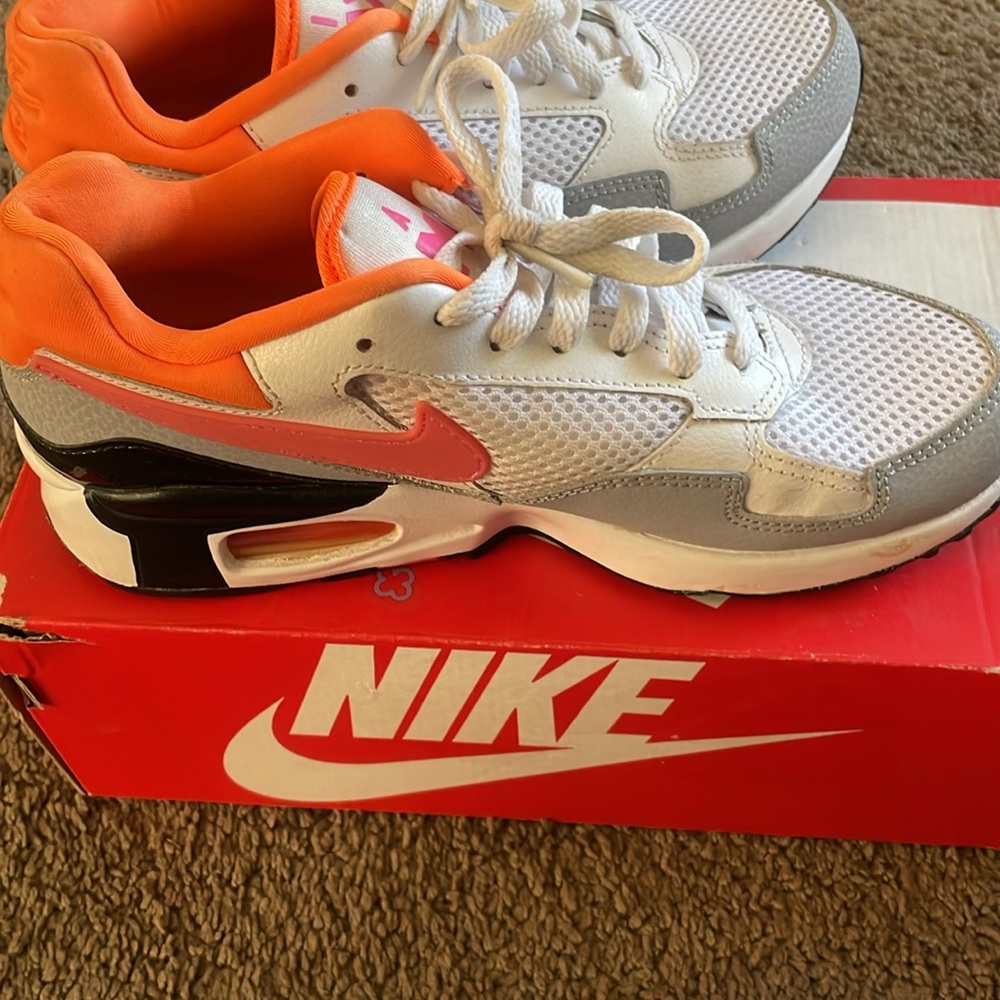 WOMENS AIR MAX ST